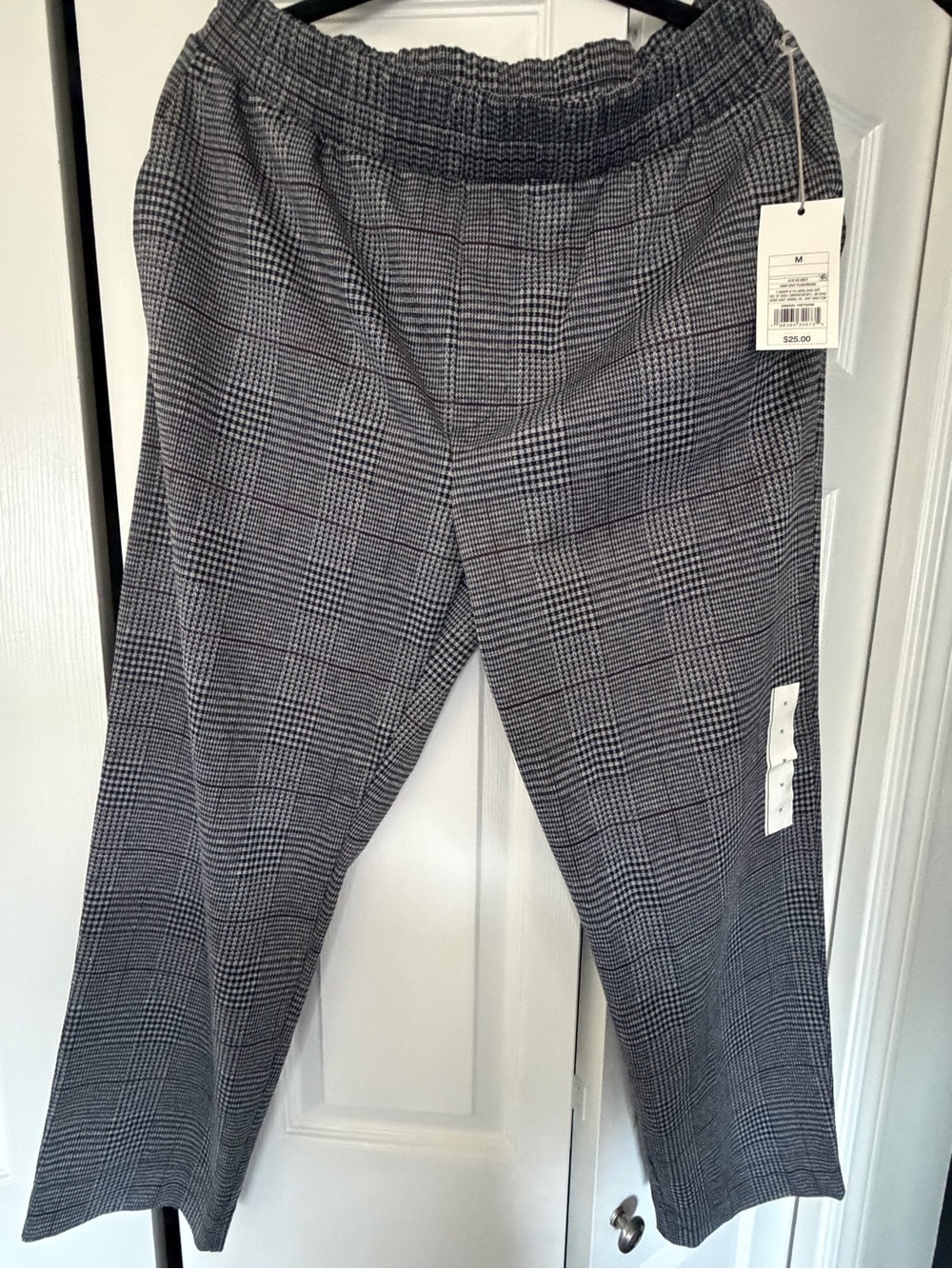 Women’a Gray and Burgundy Plaid Elastic-Waist Pants